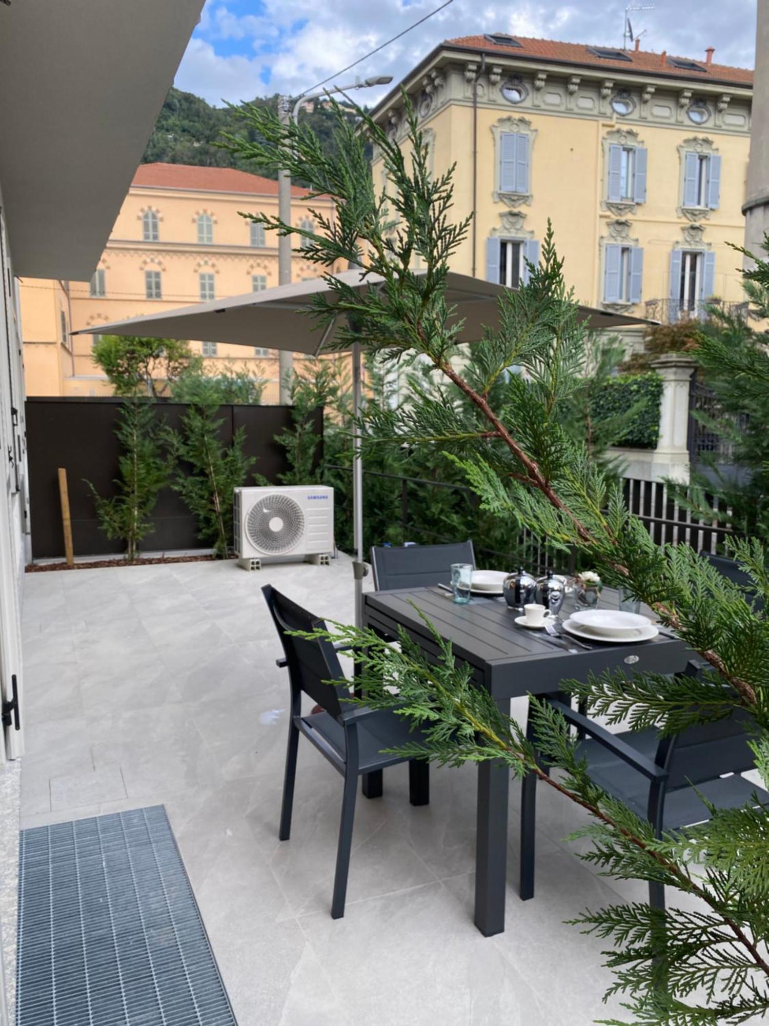 La Casa Di Gio: Piccolo Gioiello In Centro โกโม ภายนอก รูปภาพ