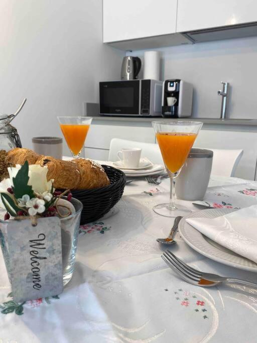 La Casa Di Gio: Piccolo Gioiello In Centro โกโม ภายนอก รูปภาพ